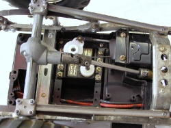 Tamiya Bruiser 58048 Lot 2 - Under Rear Axle Steering Shift Servos